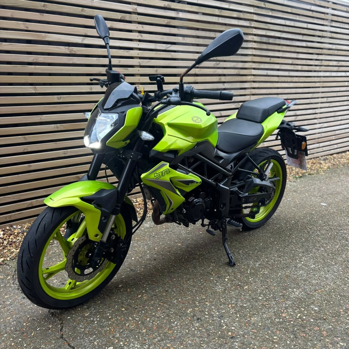 Benelli BN 125